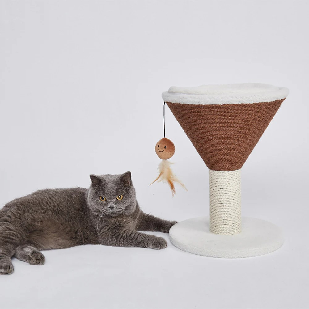 FOFOS Trụ Cào Móng Hình Ly Cà Phê Espresso Martini Cho Mèo – Kèm Bóng Lông Vũ Treo 42x35x35cm